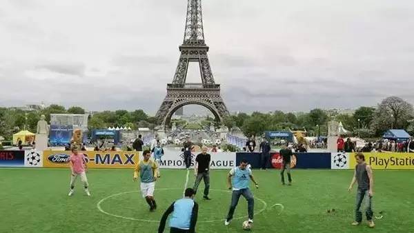 世界上最奇葩的足球场,足球场十大奇葩