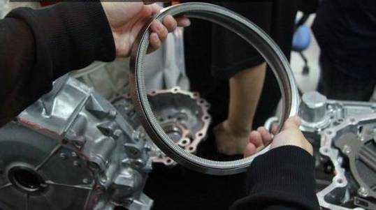 奥迪cvt十万公里还能换变速箱油吗,为什么奥迪cvt这么好