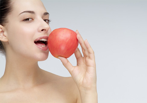 女性身体哪些地方会衰老,女性开始衰老时一般会有3个征兆