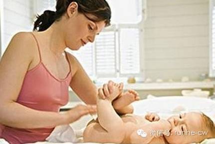 宝宝屁股里流脓怎么回事,宝宝屁屁有硬块没有流脓