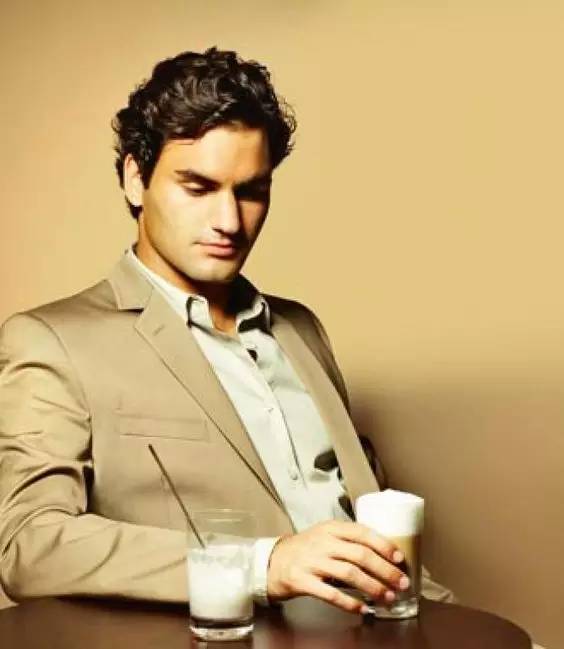 费德勒球衣演变,费德勒发型