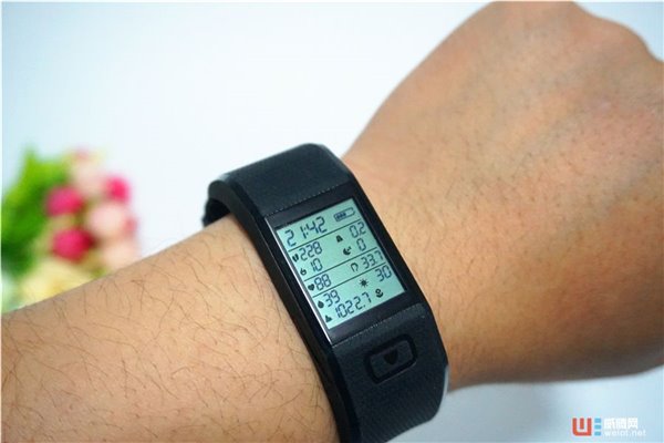 关心一下智能手表,hesvit手环评测