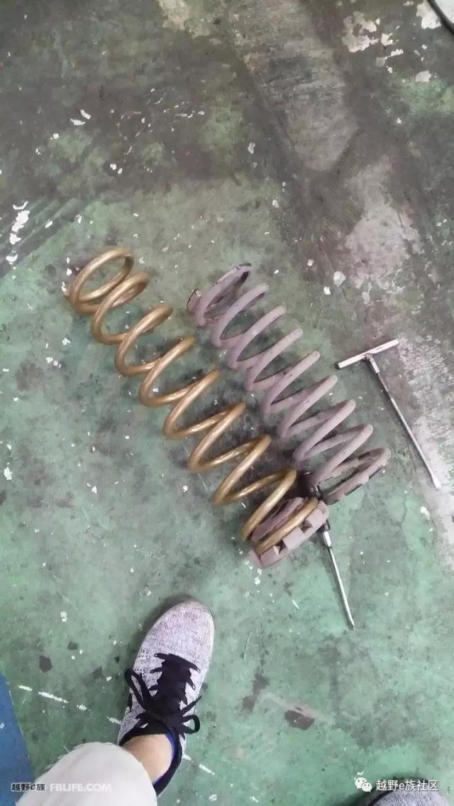 02老大切WJ改装升高作业吐血记