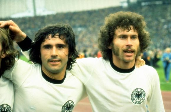 盖德穆勒奖是欧洲金靴吗,盖德穆勒是金靴第一人吗