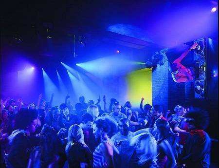 跟狐朋*友狗**玩,什么游戏最能hold住全场?