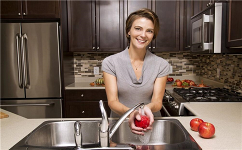 怎样让月经提前闭经,女性早衰提前闭经