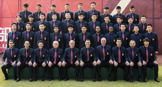 足球谁穿西装最帅,球星穿西装最帅