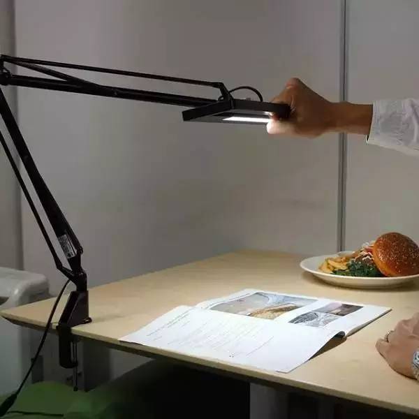 我花了100元买了一台钢琴英语,我花了100美元买了一台钢琴英语