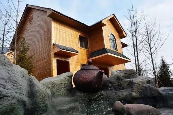 温泉泡一泡放松身心结束旅行,龙湾温泉国庆