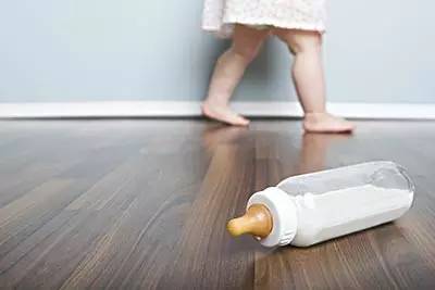 三岁宝宝贫血适合哪个奶粉,三个月宝宝贫血可以吃中药