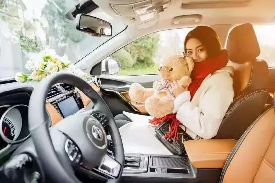 传祺gs4对比名爵锐腾,cs75和名爵锐腾哪个好