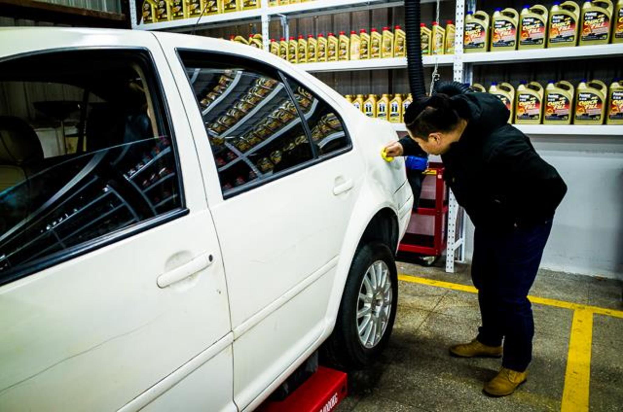 车划痕快速修复方法,车划痕自己修复小妙招