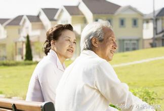 十首写给父母的经典歌曲，听完落泪，今年无论如何一定回家过年