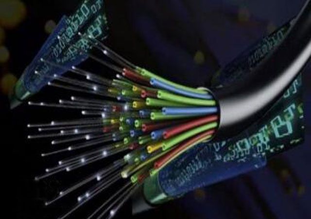 光纤入户为什么网线只亮七个,现在光纤入户的光纤长什么样