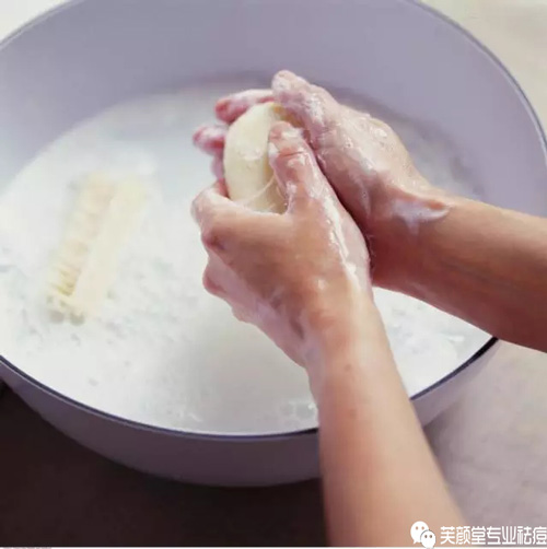 肥皂洗脸到底好不好呢,肥皂洗脸的利与弊