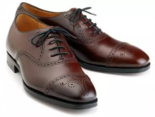 「WST干货」想要了解一个金融男生的品味,看看他穿的鞋子