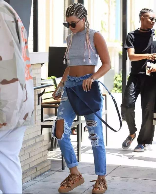 杨幂同款小白鞋阿迪达斯,杨幂小布鞋