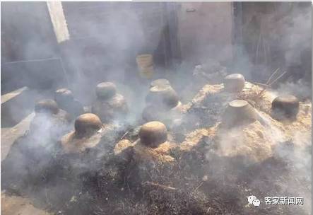 火炙客家娘酒制作过程,客家娘酒酿造视频教程