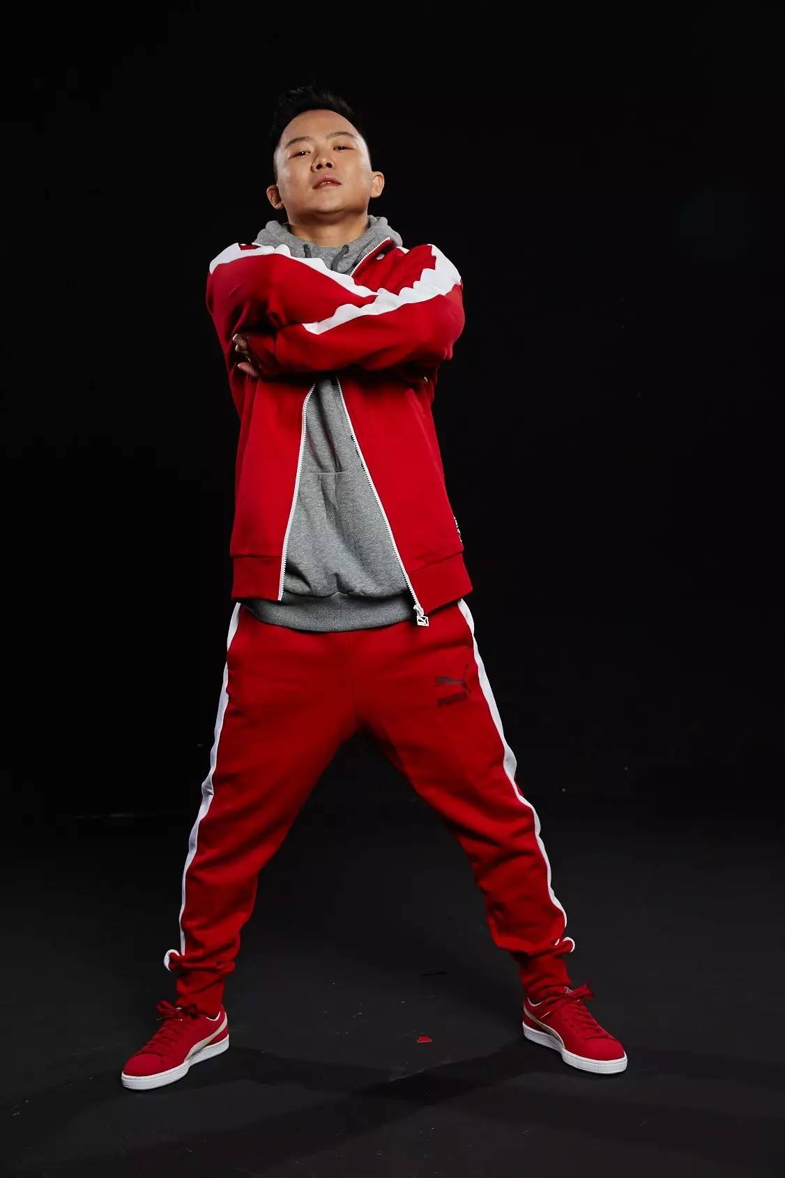 复古轻运动风帅气穿搭,复古休闲运动风