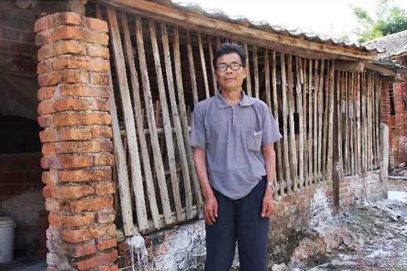 这个二愣子总裁和鸡睡了20年，还把一家鸡场干到了2000亿，全球的鸡都得管他叫爸爸！