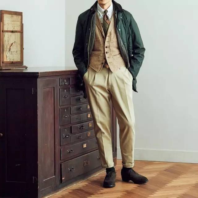 这位亚裔博主帅起来不管不顾,像意大利人一样时髦