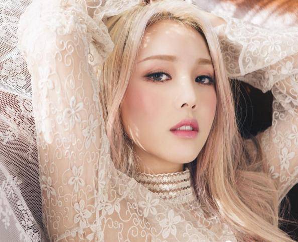 斩男红唇妆搭配,又纯又好看的斩男妆容