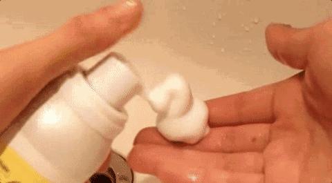 Wuli鸡蛋面膜火了，它背后有大多数韩妆走红的路数｜CBNweekly金字招牌