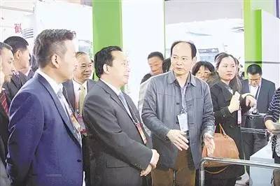 潮起中原千帆竞商聚古城春意浓