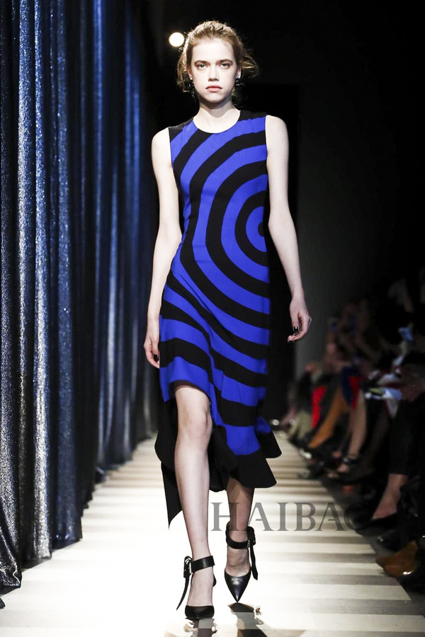 浪漫与柔媚的无限延伸！Monse2017秋冬女装秀，海报网带你亲临2017秋冬纽约时装周