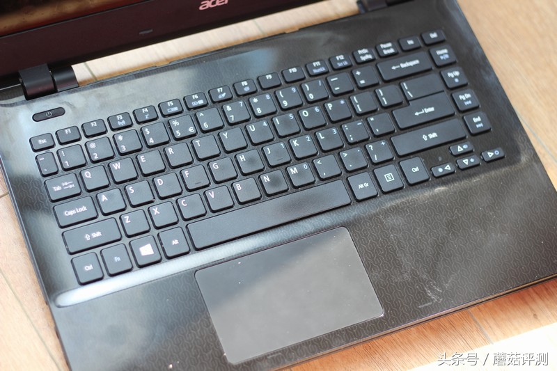 宏碁v5-471拆机清灰,宏碁v5-471拆机清灰视频