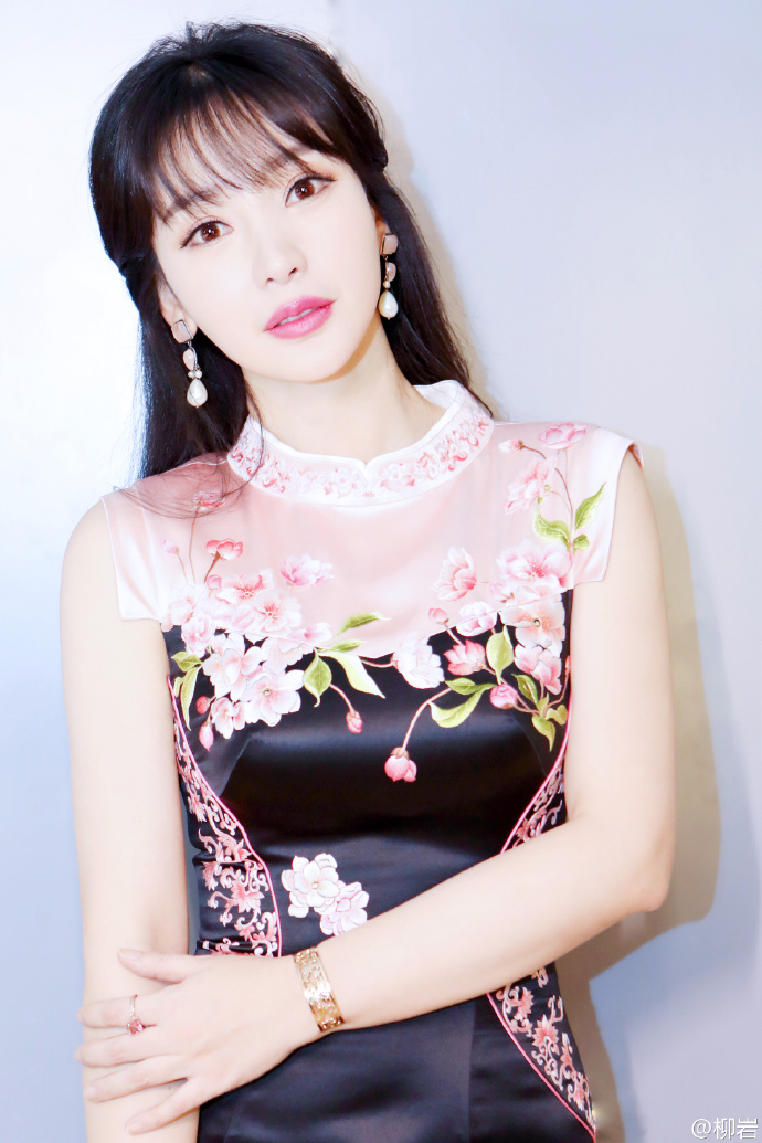 明星怎样过春节,明星新年怎么穿