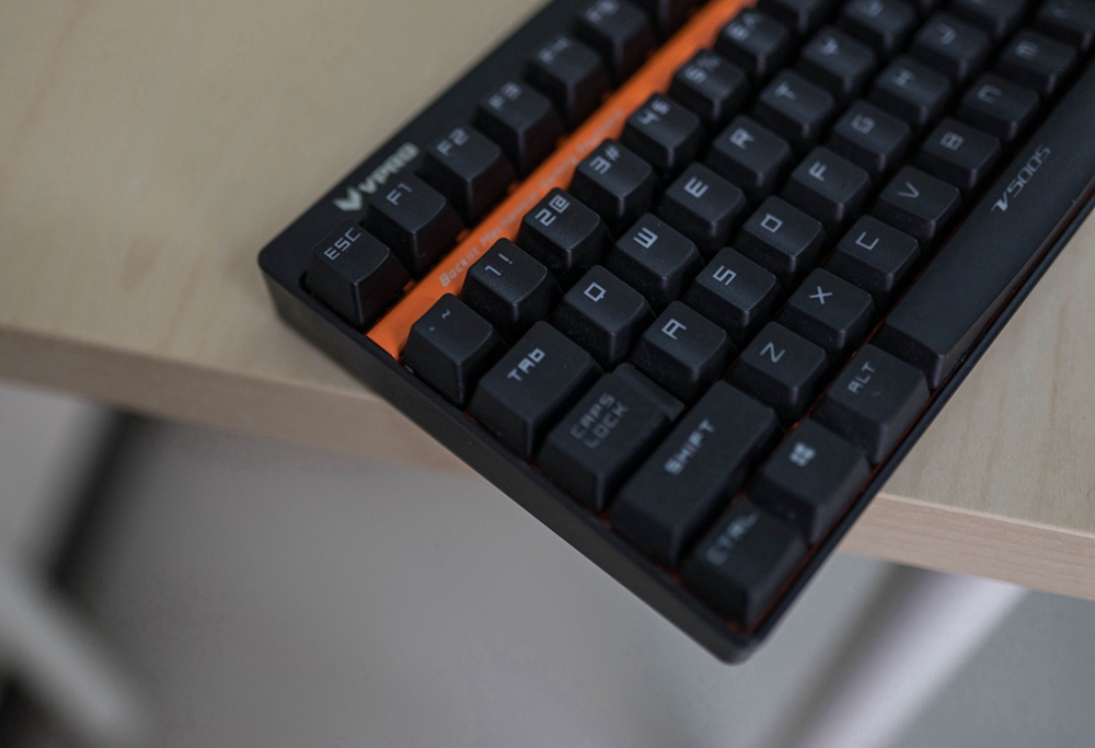 雷柏机械键盘v500l评测,雷柏v500游戏机械键盘