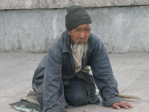 张善人一生敬香礼佛，为何死后却被打入地狱？