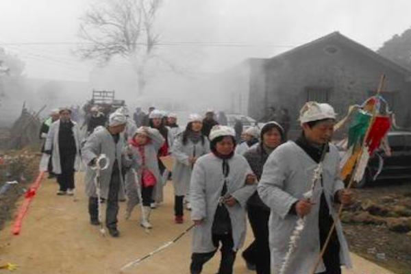 农村的丧葬风俗,农村丧葬习俗是怎么来的