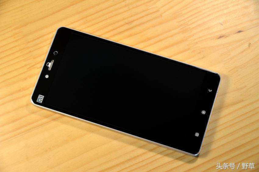 小米note背面贴膜怎么样,小米note12R后贴膜