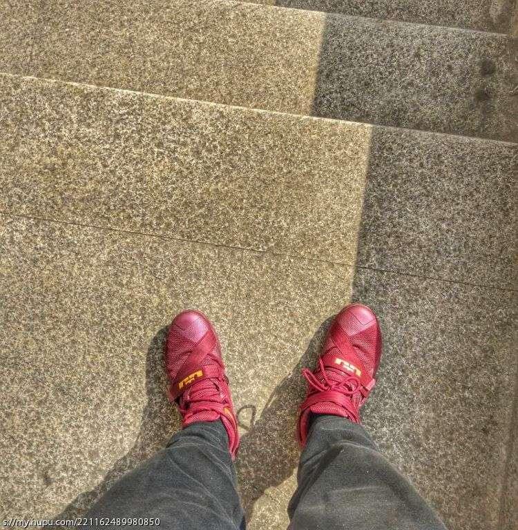 lbj战士12实战评测,lbj12对比13