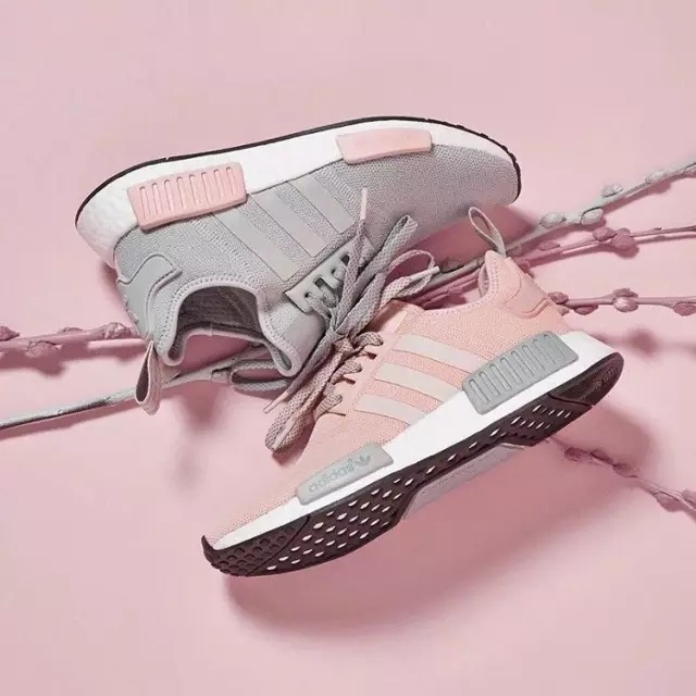 运动鞋今年流行颜色,今年最流行的运动鞋颜色