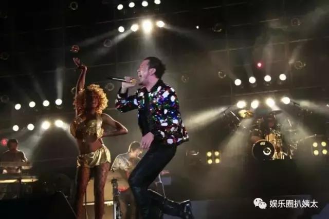 张杰大张伟综艺节目是什么,张杰下腰唱高音