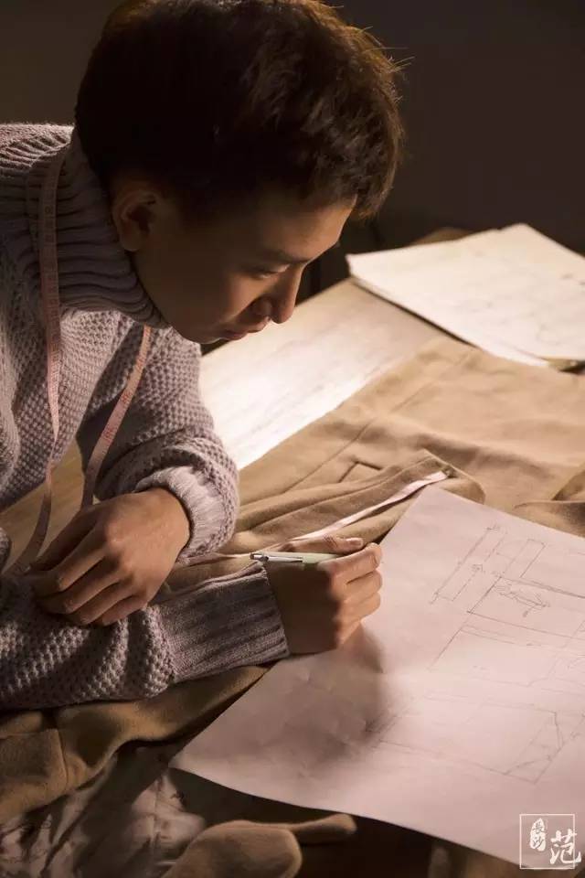 任性!长沙这个95后小鲜肉明明可拼颜值,他却偏创业做服装私定