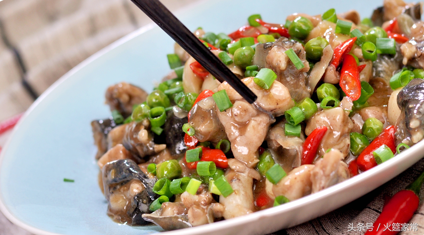 牛蛙怎么烧又嫩又好吃,卤牛蛙怎么让肉不散