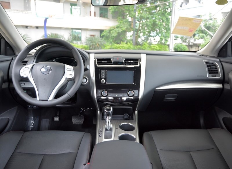 天籁智尚和至尊版,2017天籁智尚版