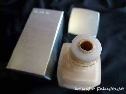 mac定制无瑕粉底nc15,十五款粉底液测评