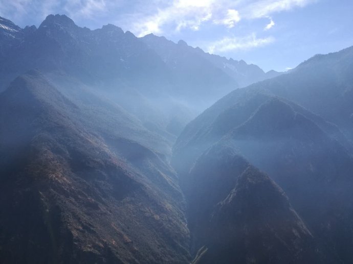 行走的力量——遇见最美虎跳峡