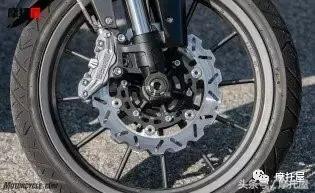 黄龙300与无极300哪个好,cb400f和黄龙300