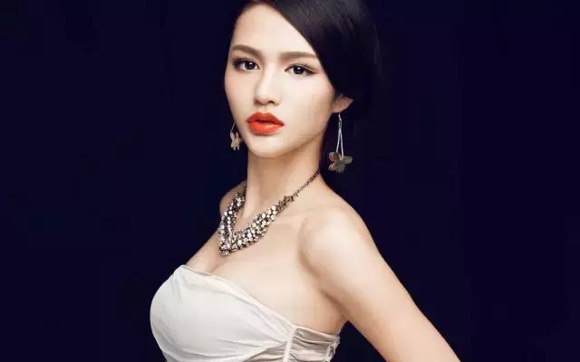 原来唇釉这么涂好有型手残党必学,日常涂都好看的唇釉