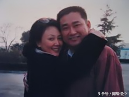 出道多年不火26岁嫁功夫巨星,24岁出道凭一剧爆红后26岁嫁同行