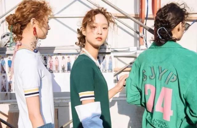 杨幂宋茜鹿晗,杨幂跑男戴的帽子