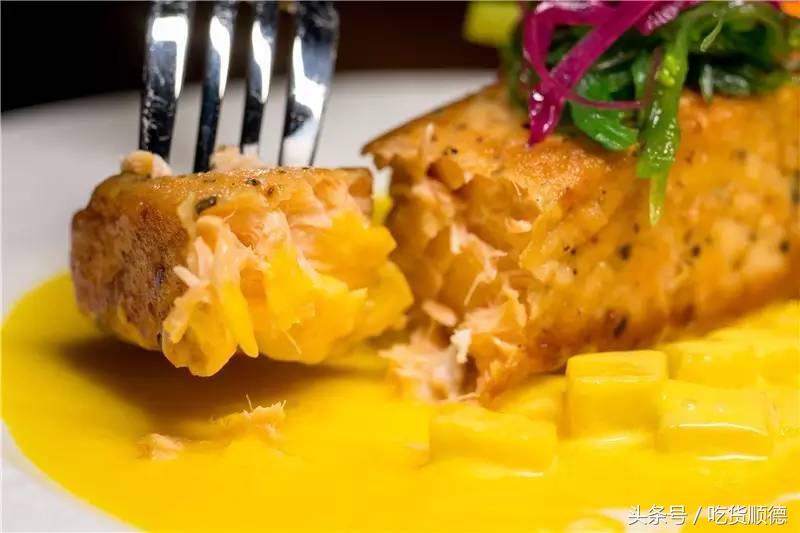 最火的足球主题餐厅,足球主题餐吧