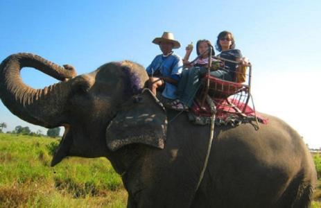 外国旅游被搭讪,在外旅游被陌生男搭讪