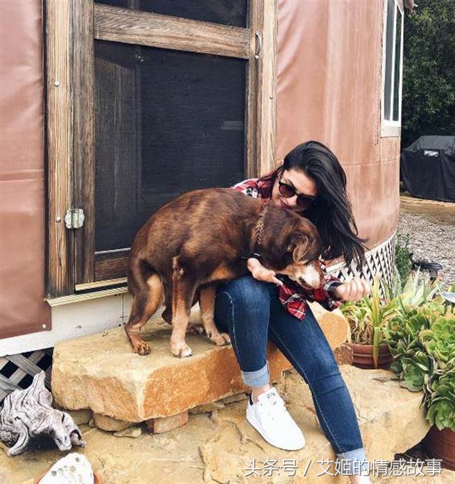 美国一位女作家用体液做香水味道超*情催**！